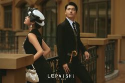 -乐派诗婚纱摄影