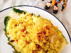 普吉岛菠萝炒饭-Jenny House 珍妮屋新派食堂(美吉特店)