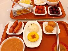 -白金汉爵大酒店-24小时餐厅