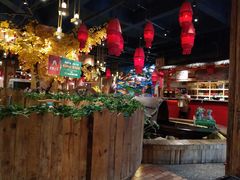 大堂-老滇山寨•云南特色菜•地方菜•民族风情歌舞表演(金碧店)