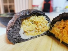 咸蛋黄嘟嘟（三层馅）-奈雪的茶(中粮祥云小镇店)