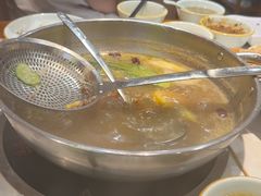-乡土黄·鲜牛肉火锅·小龙虾(兴业街店)