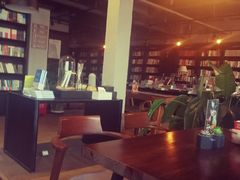 -阅西安新华书店(翠华南路店)