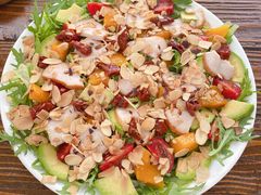 牛油果烟熏鸡肉沙拉-大象厨房(重庆道店)