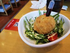 酥炸猪肉裹温泉蛋-胜博殿日式炸猪排(西红门店)