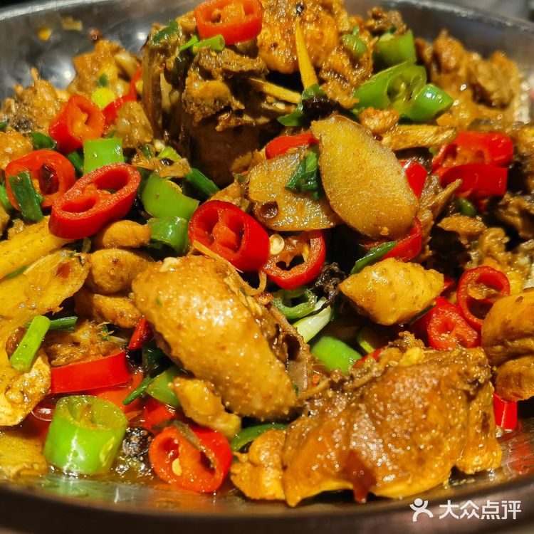 网红湘菜馆：一盏灯