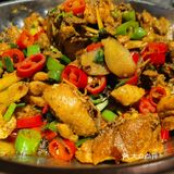 网红湘菜馆:一盏灯