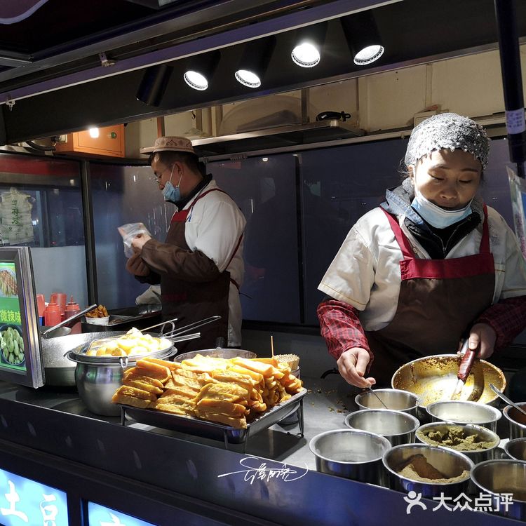 银川攻略|逛吃逛吃,还得去怀远夜市