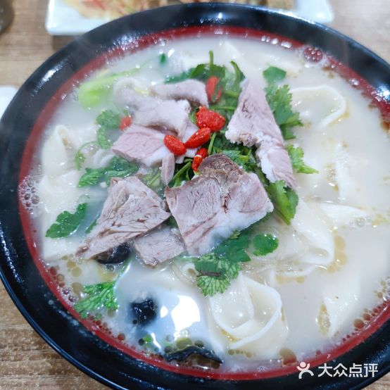 吕记地锅羊肉汤烩面老店