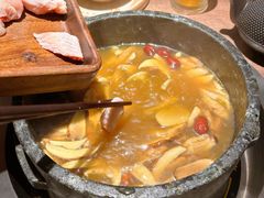 -蘑界·野生菌火锅(深业上城店)