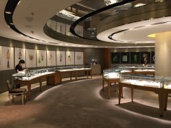 -北京七彩云南翡翠珠宝旗舰店(月坛店)