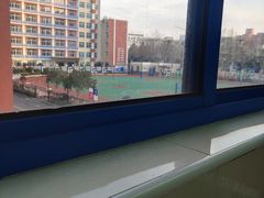 -上海市工商外国语学校