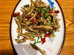 香煎金鞭溪小鱼-印象鲵宴·张家界地标美食名片(溪布街店)