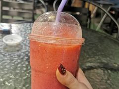 -席娜卡琳火车铁道夜市