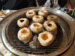 口蘑-围炉肉舍•炭烤活鳗•丹东海鲜烤肉(步行街店)