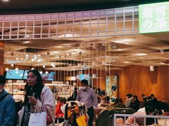 -奈雪的茶(湖滨银泰in77C区PRO店)