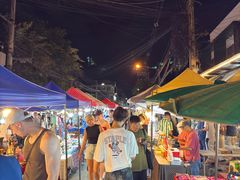 -周日夜市
