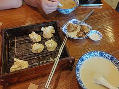 -张家巷美食(南浔店)