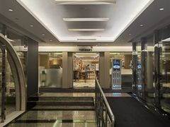 -上海波特曼丽思卡尔顿酒店