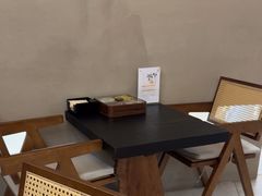 -灸春堂·艾灸·痛症·整脊连锁(之江银泰店)
