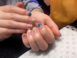 -手牵手美甲