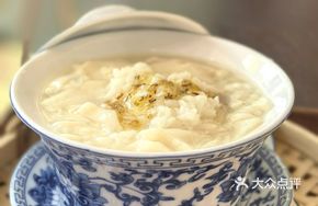 Sweet Tofu Pudding with Rice Wine