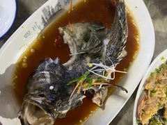 -四川小胡子海鲜(丁村万人海鲜广场店)