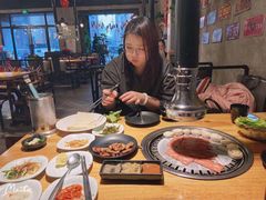 -极简·炭火烤肉主题餐厅·龙虾烧烤·烤羊排(宝龙店)