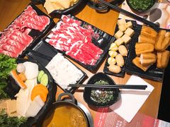-呷哺呷哺 黄金牧场 (盛世天骄店)