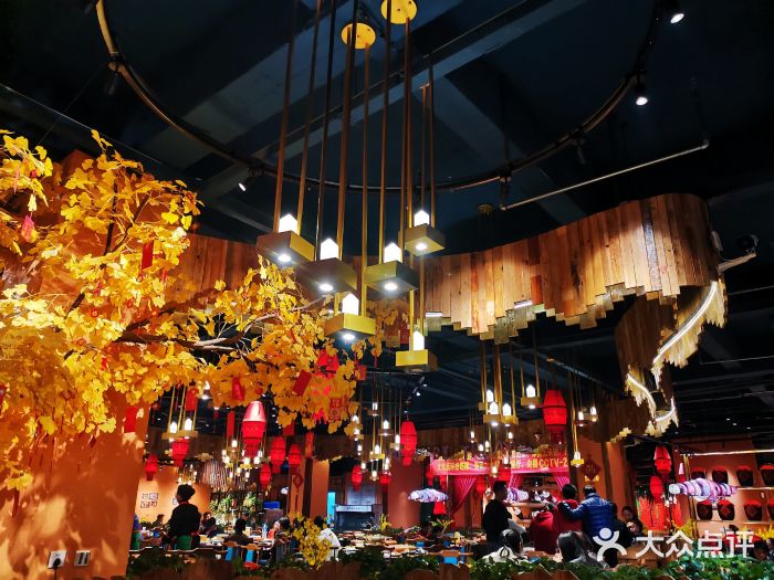 老滇山寨•云南特色菜•地方菜•民族风情歌舞表演(金碧店)图片