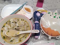 -小杨生煎(金山百联购物中心3楼店)