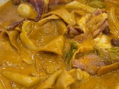 -火鸡爪东大门猎奇炒年糕