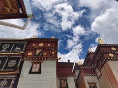 -噶丹松赞林寺
