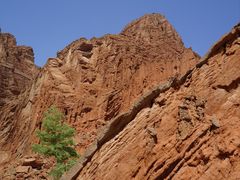 -天山神秘大峡谷