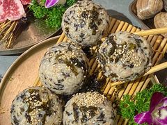 -围炉肉舍•炭烤活鳗•丹东海鲜烤肉(步行街店)