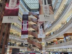 -新世界大丸百货