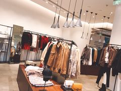 -URBAN REVIVO(上海中庚漫游城店)