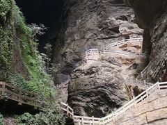 -龙水峡地缝景区
