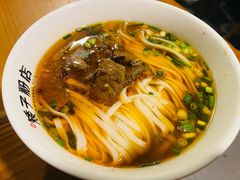 -矮子粉店1985·长沙米粉(湘春路店)