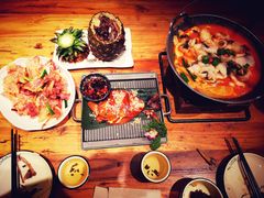 -老滇山寨•云南特色菜•地方菜•民族风情歌舞表演(金碧店)