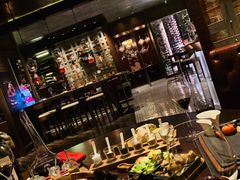 -恰餐厅及酒吧 CHAR Bar & Grill (北京丽都皇冠假日店)