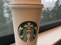 摩卡-星巴克(广州南站A18检票口楼上)