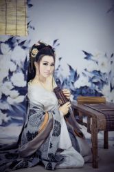 点击看大图 -九月鹰飞汉服摄影工作室