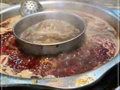 -渝嘴小老弟老火锅(华新村店)