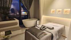 -芮娜皮肤管理·SPA中心