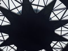 -上海滴水湖皇冠假日酒店