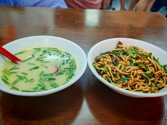 -三百碗宝应长鱼面(板仓街店)