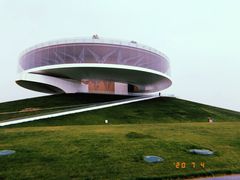 -郑东新区龙湖公共艺术中心