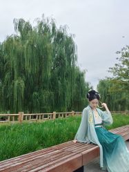 -汉仪华裳汉服馆(打浦桥店)