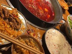 -萍姐火锅·公路夜市(武汉首店)